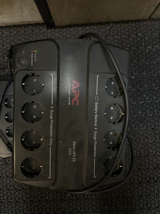 Продам ups нужно поменять аккумуляторы