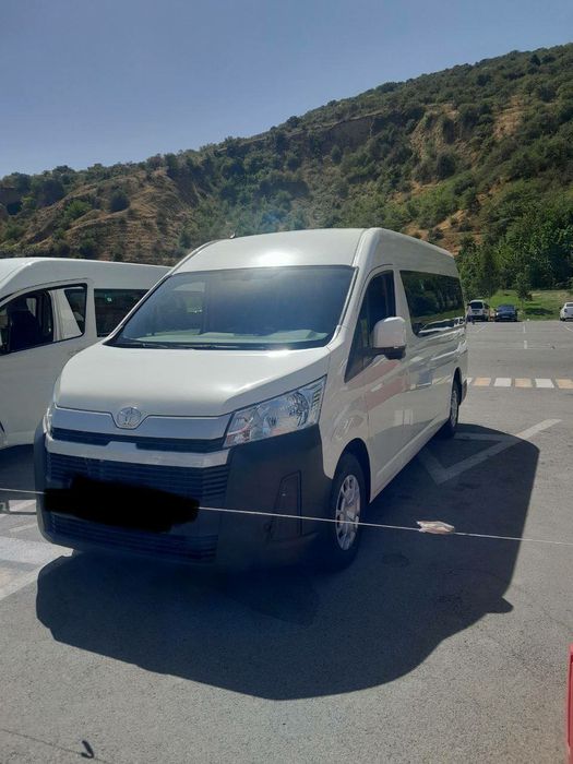 Новый Toyota Hiace 2023 год