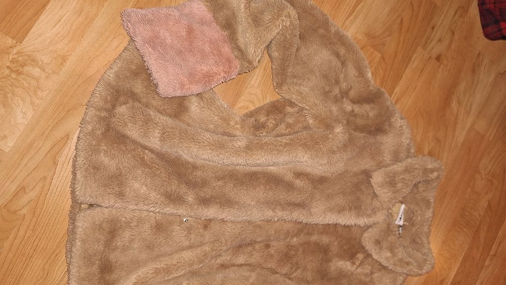 Пухкаво тинейджърско кожуче