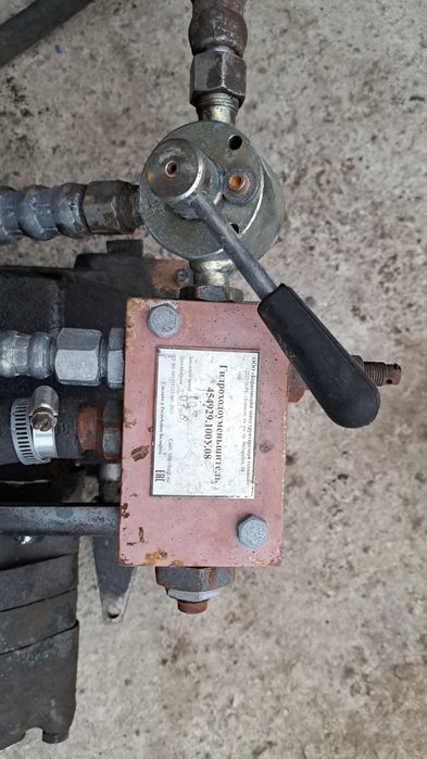 Продам МТЗ 80,82 по запчастям!!