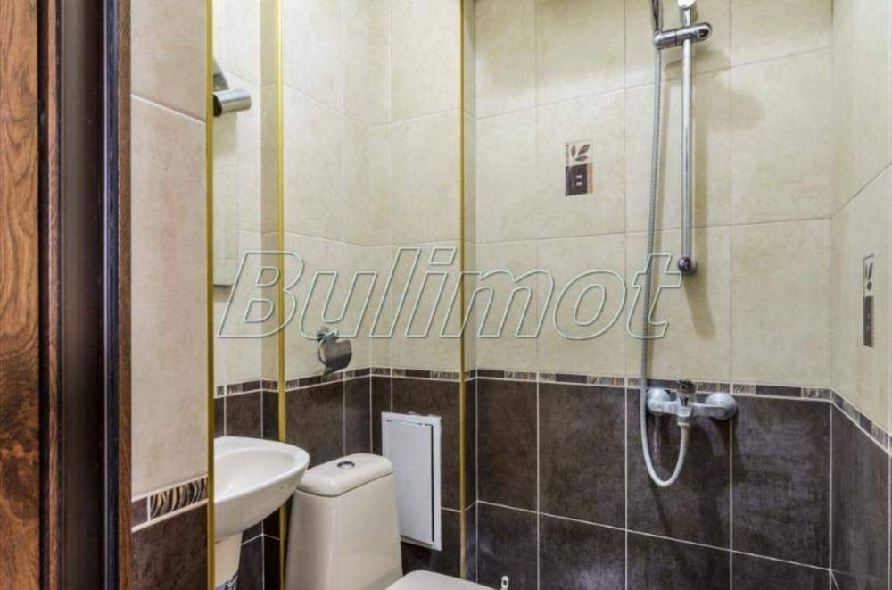 Дава се под наем Едностаен апартамент в Варна, Център - 35 кв.м за 280.5 € - Снимка #4