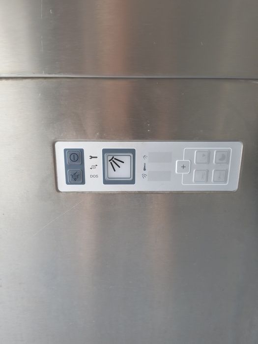 Winterhalter GS 640 със сушени .За тави и едър кухненски инвентар.