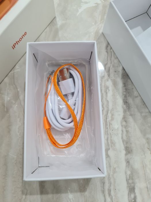 iPhone 17 mini [Android 15]