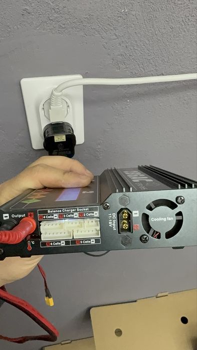 Incarcator LiPo (2s,3s,4s,6s) NiMH