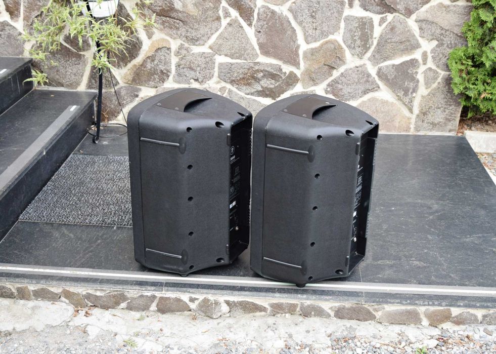 Boxe Mackie C200, profesionale
