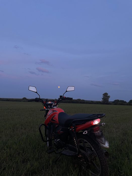 Мотоцикл Khan Moto