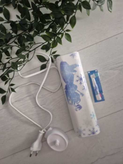 Periuta electrica Oral B, stare f buna