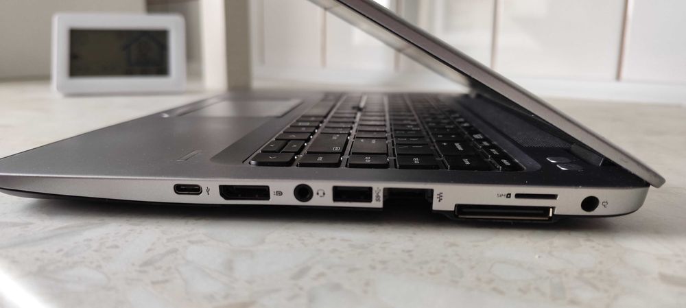 HP EliteBook 840 G3-Intel i5 6200-DDR4