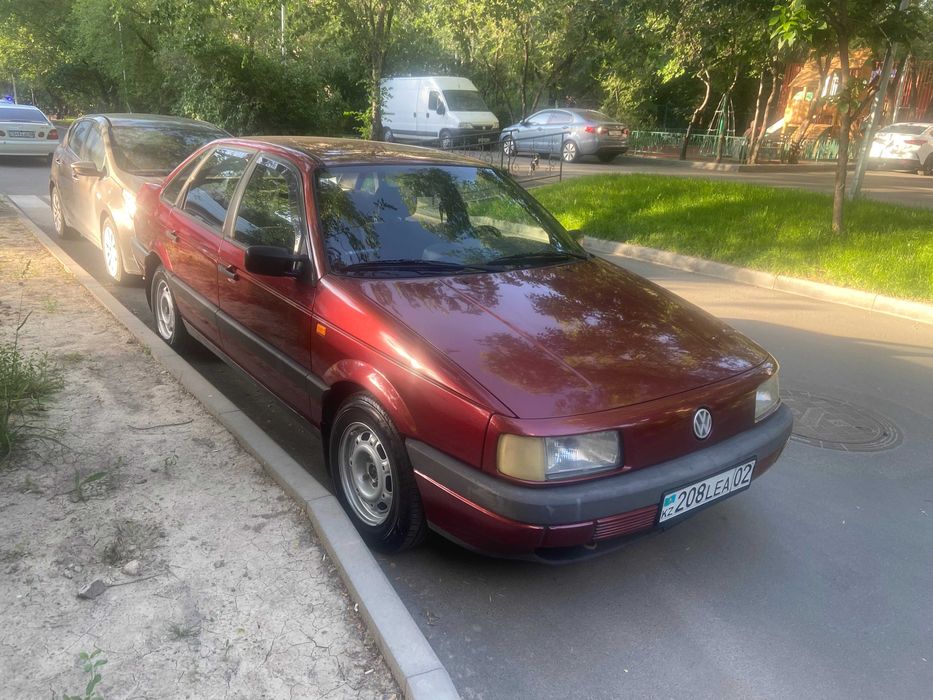 Volkswagen Passat 1.9TD  1992 г.
