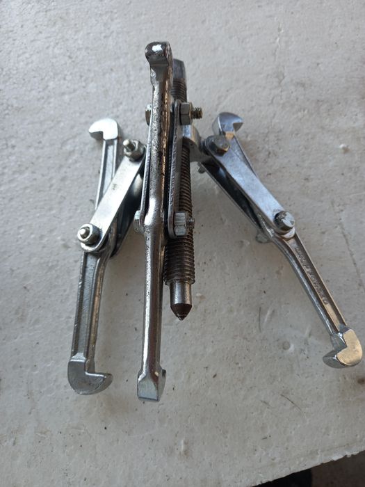 Набор от и инструменти