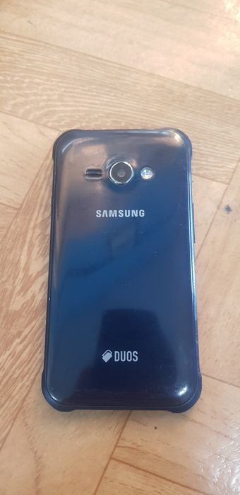 Samsung  J 1 ace