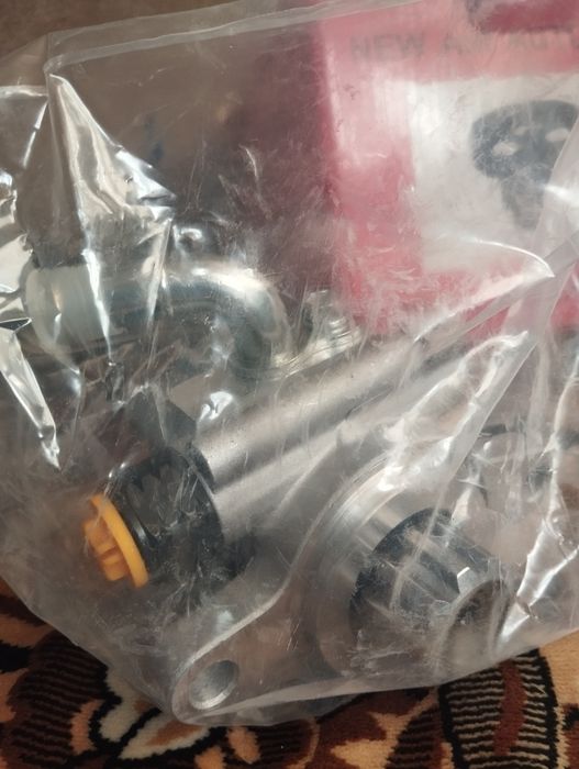 Продам новые зап