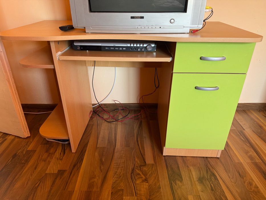 Ученическо бюро НОВО