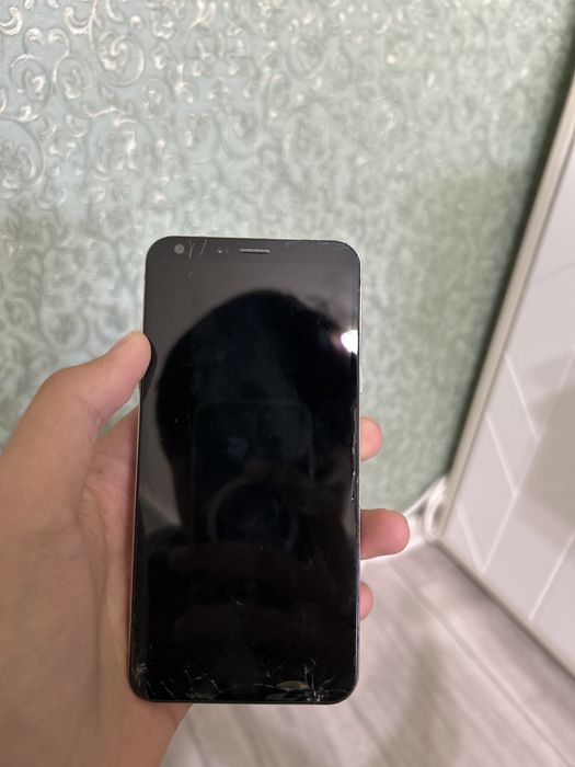 Lg q6 продам на запчасти