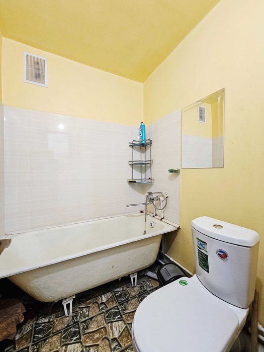 Широткада катта йулнинг буйида 2 хонали 3 хонага мосласа булади