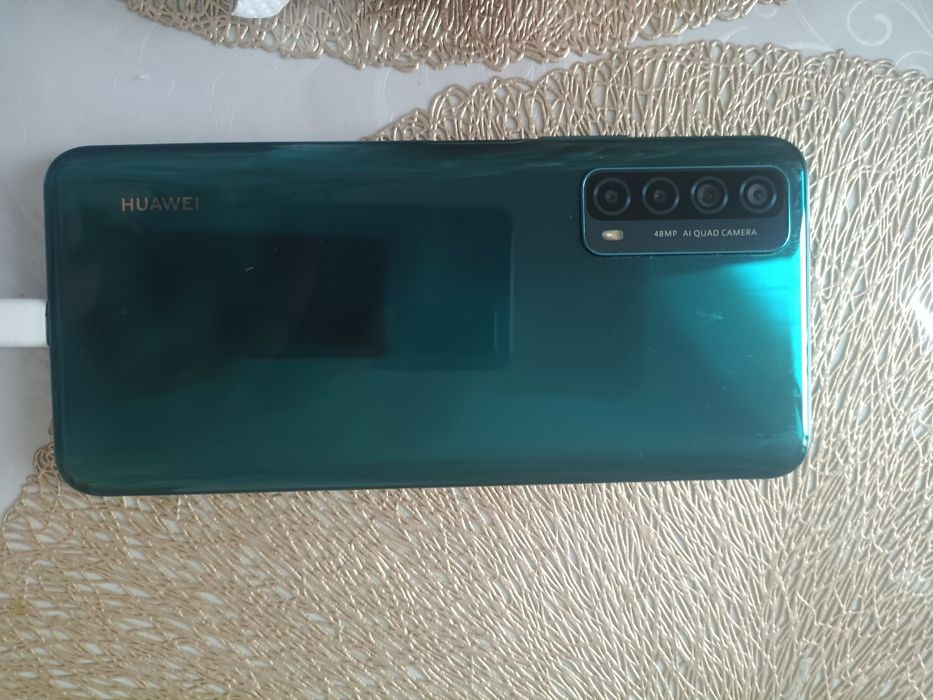Huawei p21  память 128гб
