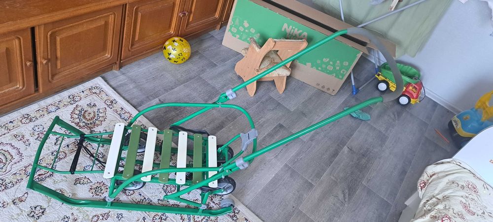 Продам санки складывающиеся