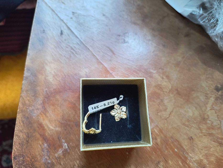 Cercei floare aur 14 k