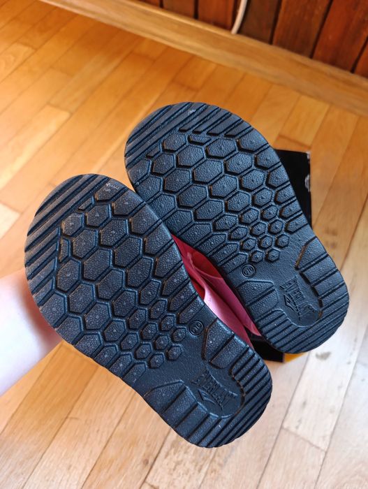 Детски сандали за момиче