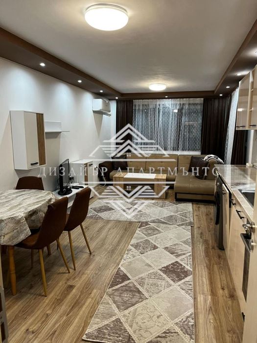 Дава се под наем Тристаен апартамент в Бургас, Братя Миладинови - 100 кв.м за 663 € - Снимка #1