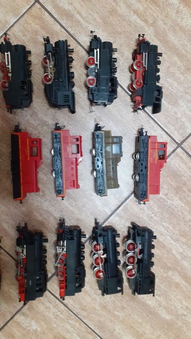 Locomotive trenulet electric scara HO