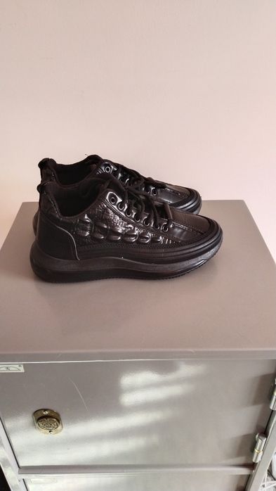 Продам мужские ботинки 41 размер