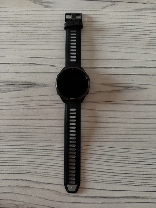 Часы Garmin Forerunner 965