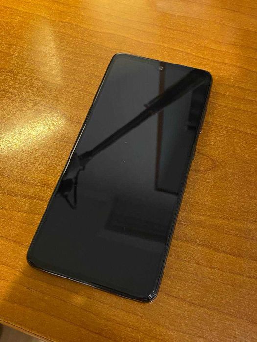 Samsung A52 в хорошем состоянии