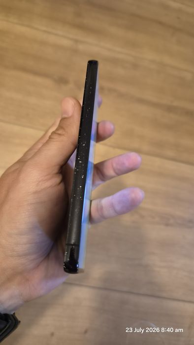 Vând Samsung S23 128 GB utilizat+ Husă/folie privacy noi
