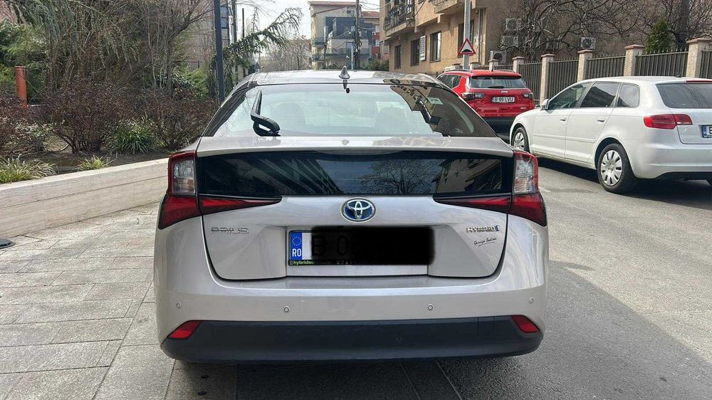 Inchiriez Masina UBER/BOLT Toyota Prius Hybrid Automata 2020
