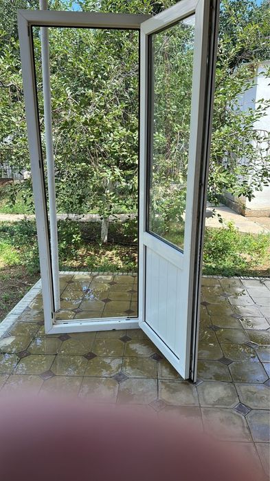 Двери межкомнатные б/у