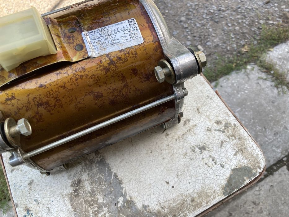 Электродвигатель стиральной машины