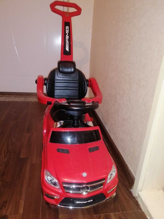 Кола за бутане -Ride-on с дръжка, нов
