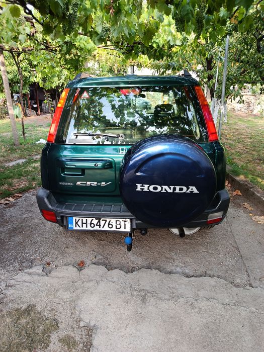 Продавам Honda CR-V