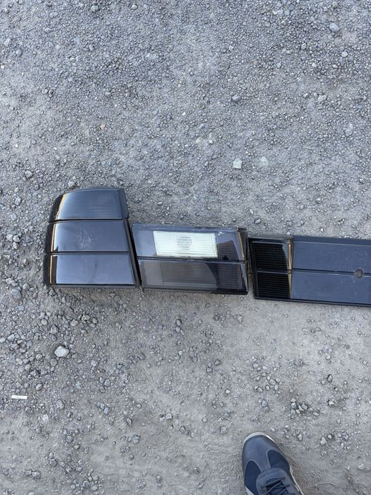 Продам задние фонари на бмв е34
