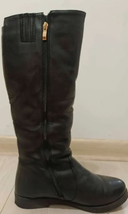 Зимние сапоги женские