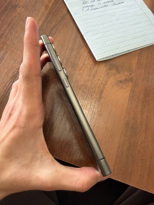 Продам Samsung S24 Ultra