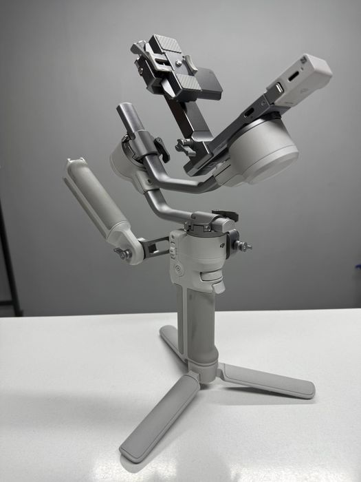 Стабилизатор Dji Rs 4 mini