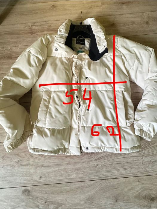 Дамски зимни якета: Nike с патешки пух и Roxy