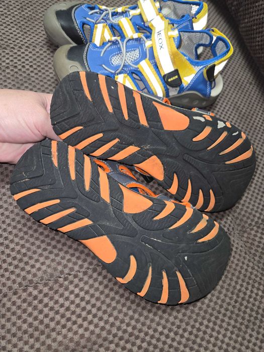 Два чифта сандалш Геокс за 30лв.