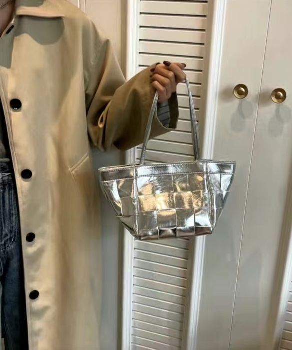 Продам женские сумочки