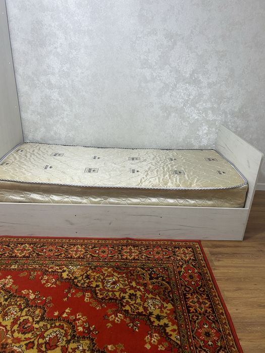 Продаю односпальный диван