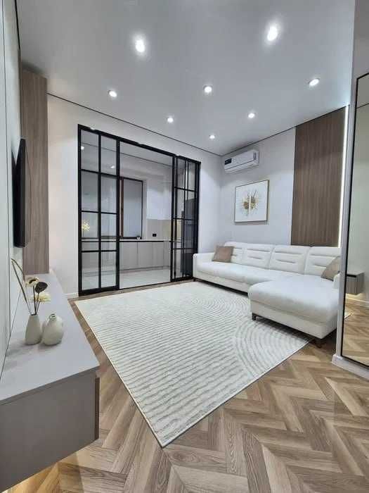 Parkent Avenue мирзо-улугбек подключ паркентский Площадь: 52 евро;