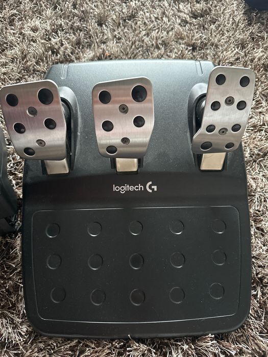 Volan logitech driving force g29 pt ps5,ps4,ps3 și pc