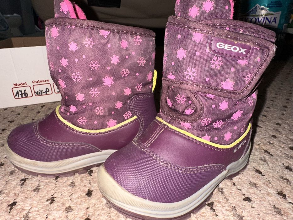 Vand ghete impermeabile Geox pentru Fetite marimea 22 Roz mov