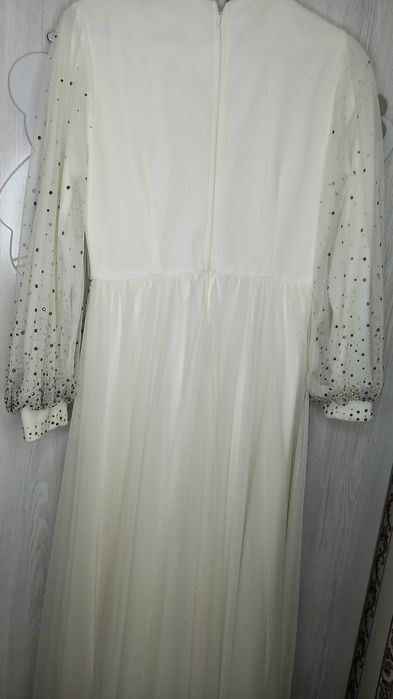 Vecherniy koylak juda chiroyli