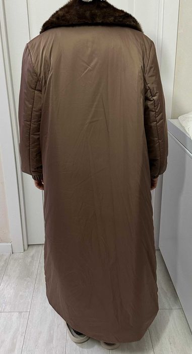 Продаю женскую куртку