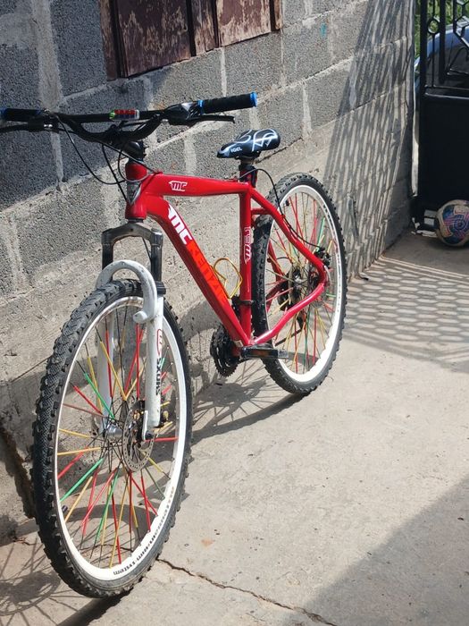 Vand bicicleta mckenzie stare buna mai multe detali in pv fara livrare