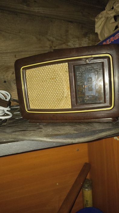 De vînzare telescop mașină de cusut bicicleta fetiță radioul vechi