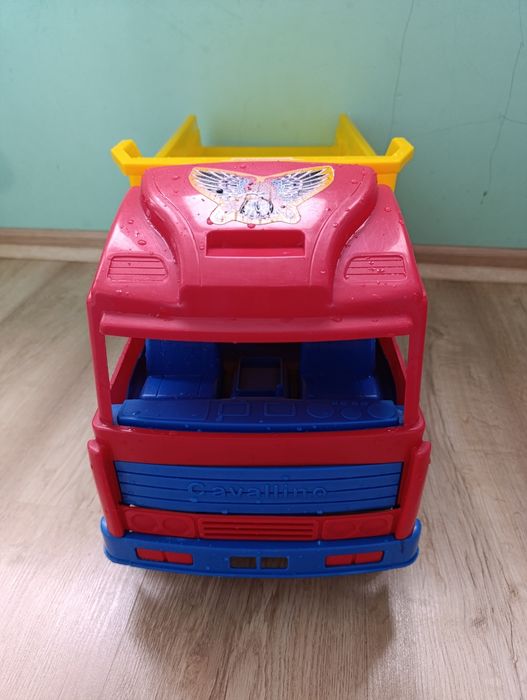Грузовик для мальчиков